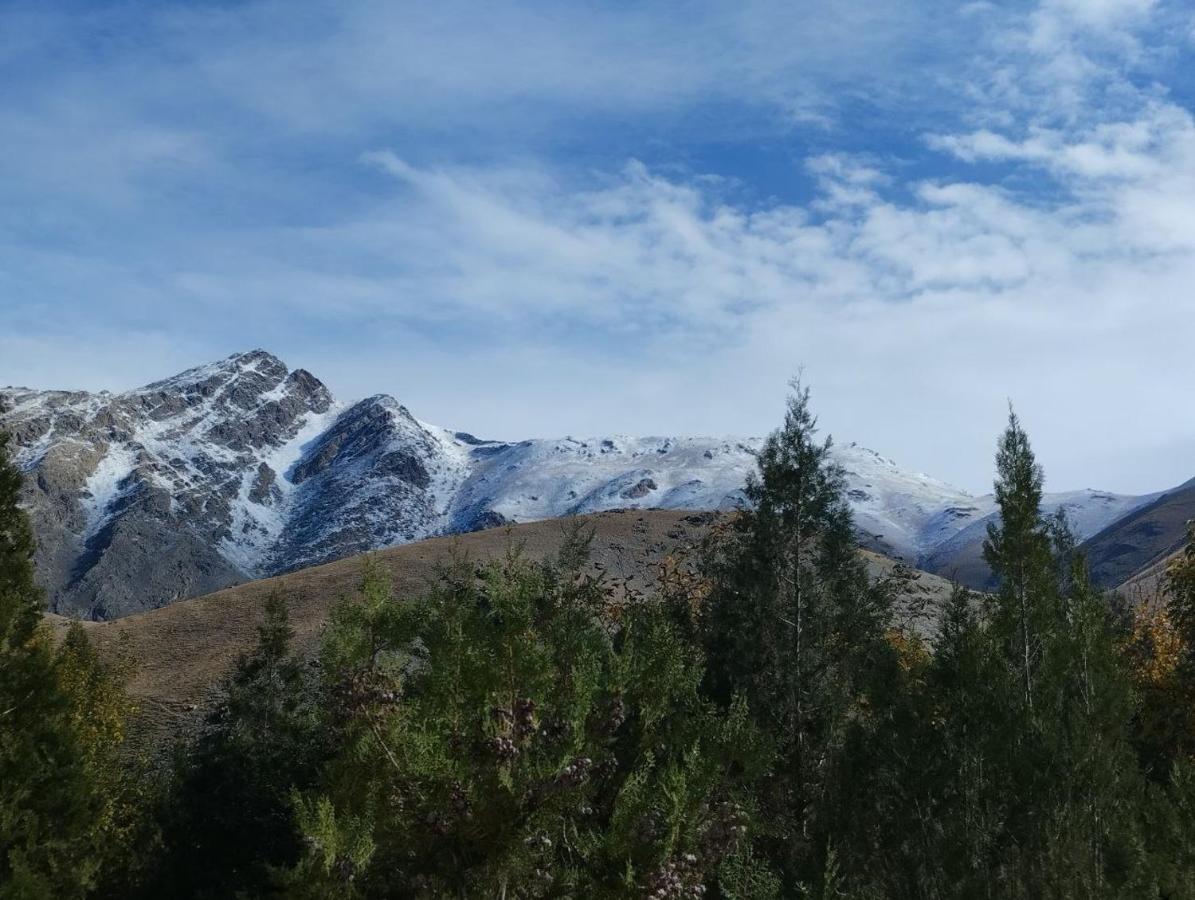 Hayat Guesthouse Nuratau Mountains Yukary-Ukhum Exterior foto