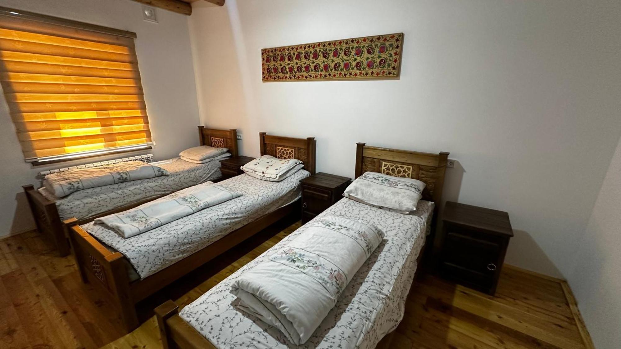Hayat Guesthouse Nuratau Mountains Yukary-Ukhum Exterior foto